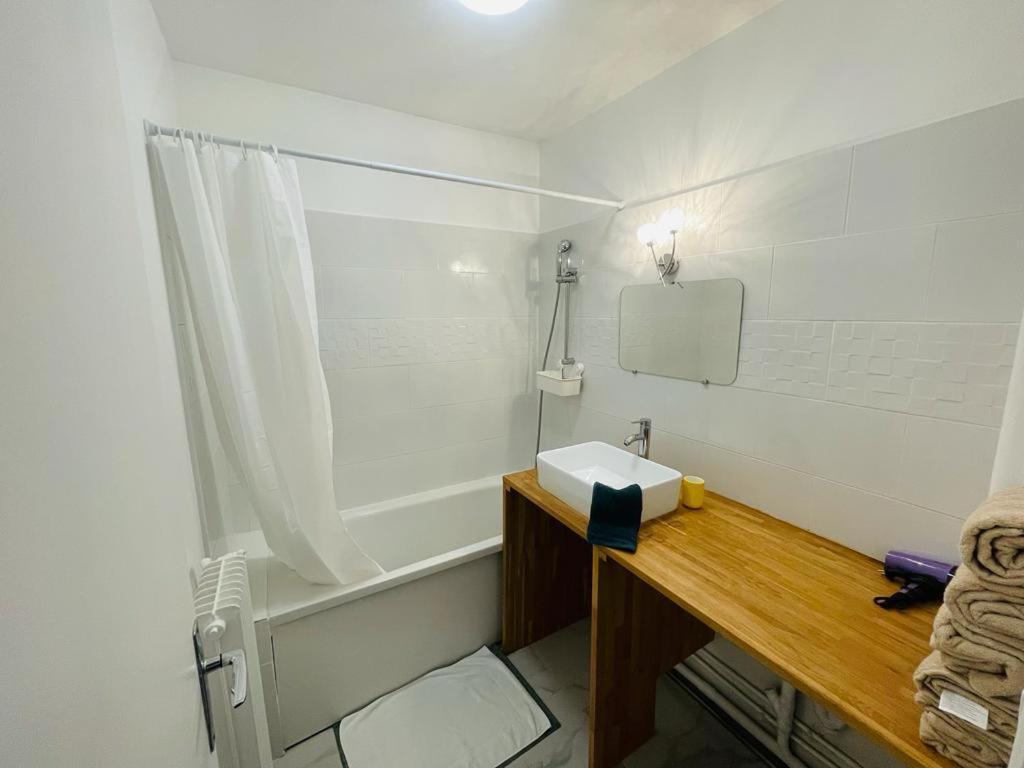 Appartement Bastille - Voltaire - Saint Paul - Centre De Paris - 5 Pers Exterior photo